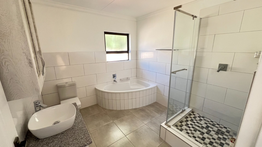 To Let 1 Bedroom Property for Rent in Langenhovenpark Free State